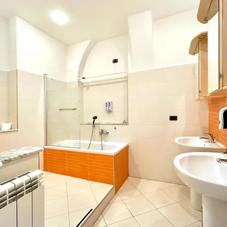 Priamar 200m Front - Grandmaison Apartment Savona